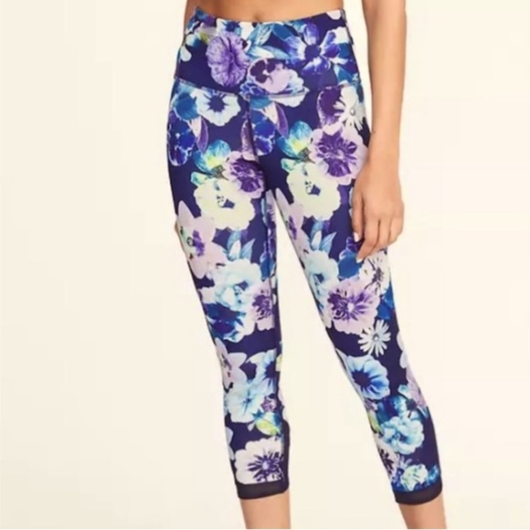 Old Navy Pants - Old Navy Active Leggings🌸